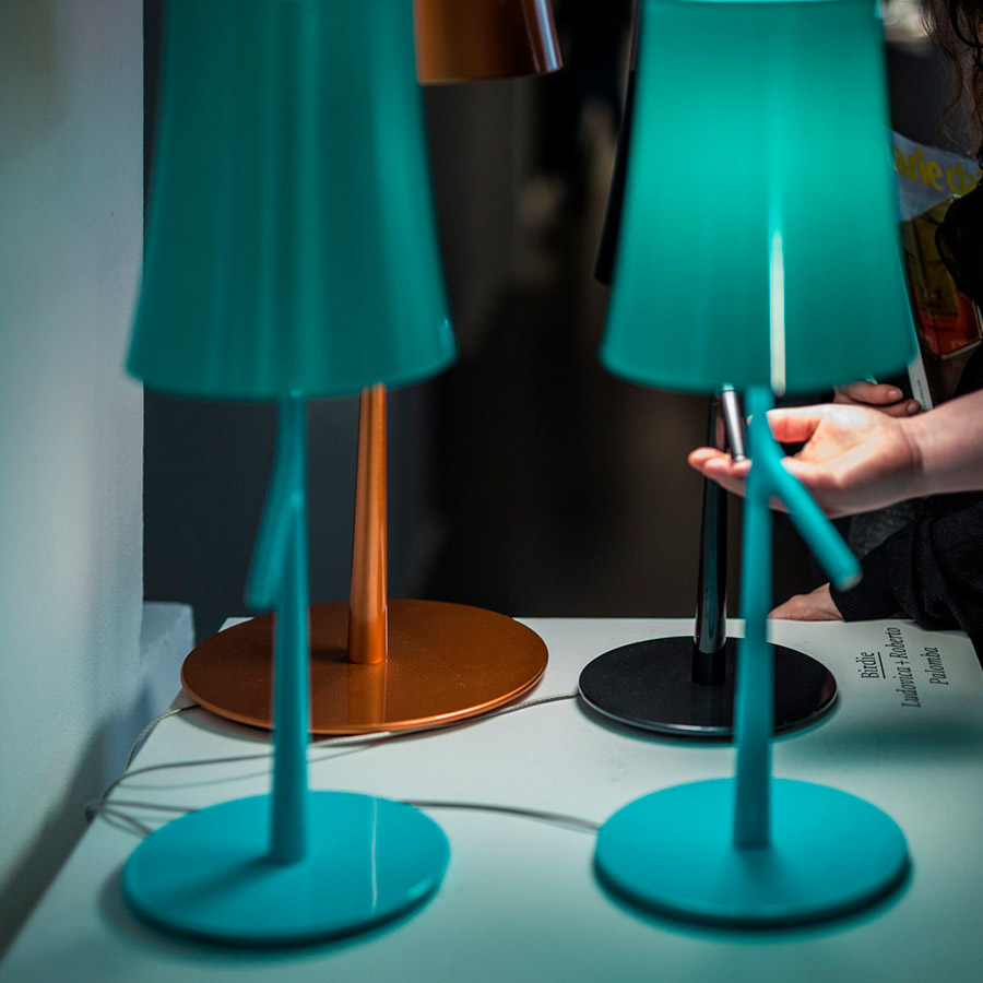 FOSCARINI-BIRDIE-SOBREMESA-4